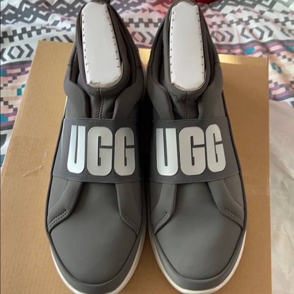 Uggs - Picture 4 of 4